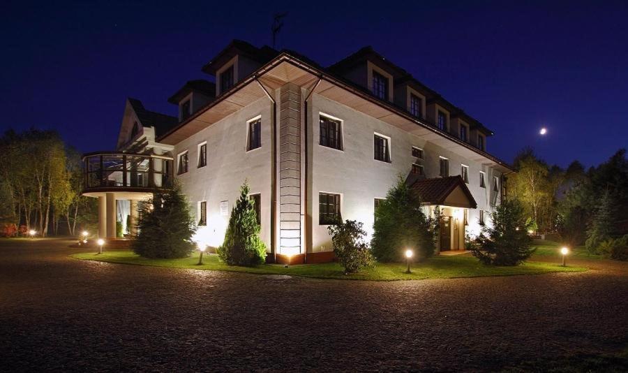Glass Bed and breakfast